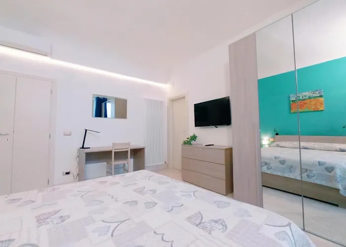 Le Stanze Del Corso בית הארחה